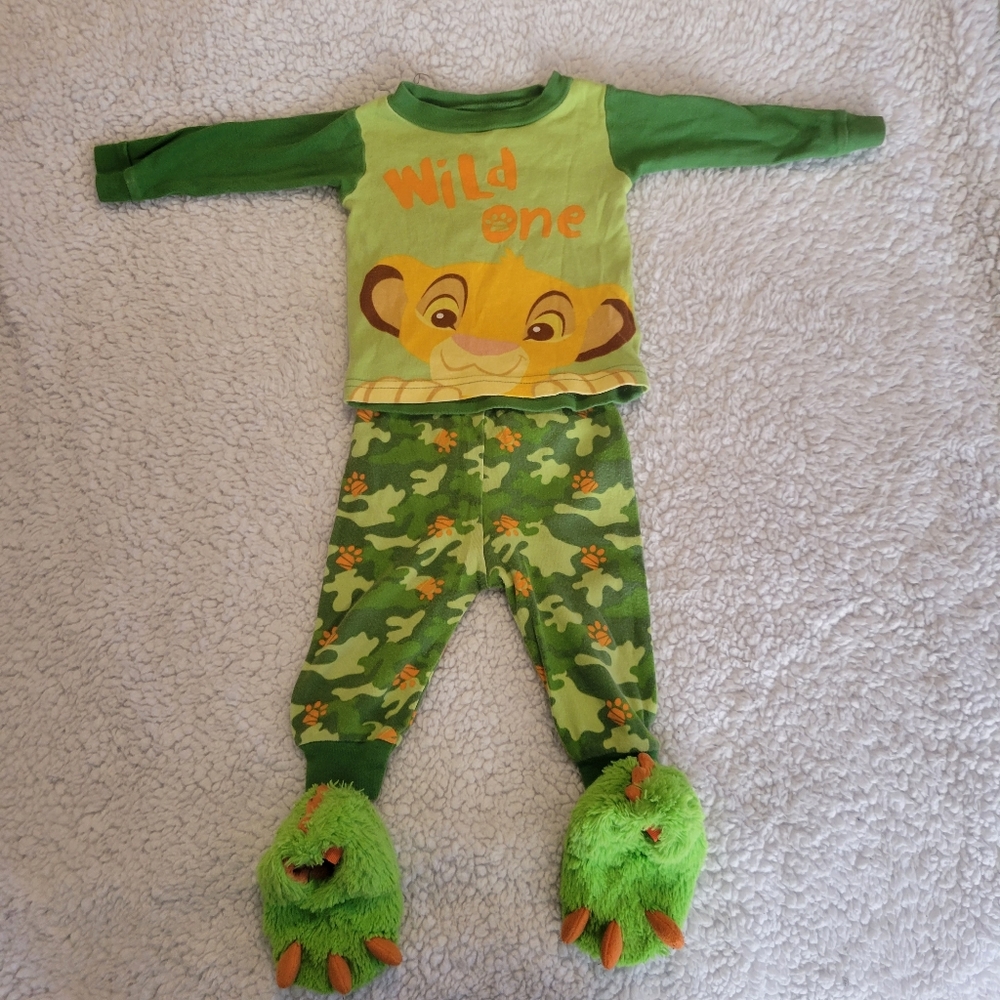 Disney 9 months The Lion King Matching Set with Slippers